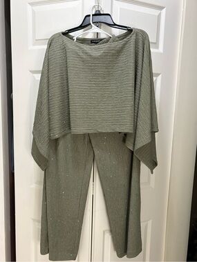 Love Poem Olive Green with sparkle ✨ Wide-Leg Pant Set and crop flowy top